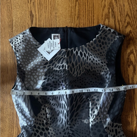 Anne Klein dress and jacket - Picture 10 of 11